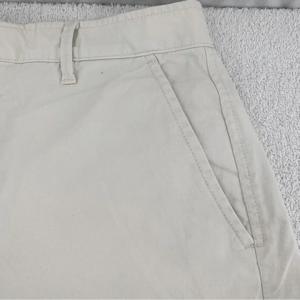 Free Assembly Women’s Chino Khaki Shorts Size 14 Relaxed Casual Dress EUC